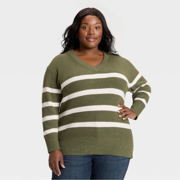 Ava & Viv Sweaters - NWT Ava & Viv Green and Oatmeal Striped V-Neck Pullover Sweater- Size 1X